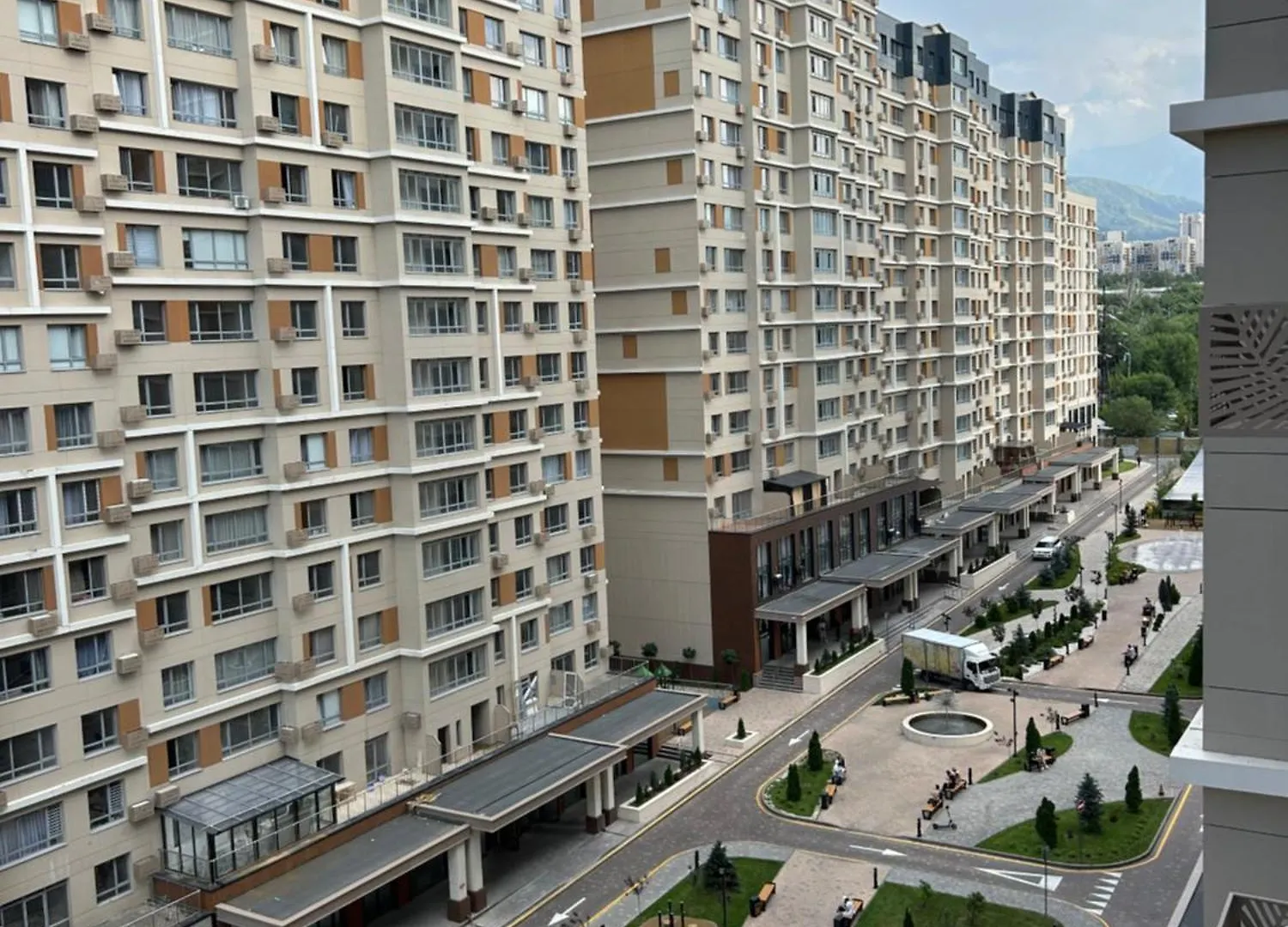 2-Комнатная Студия Rams City Apartment Almaty